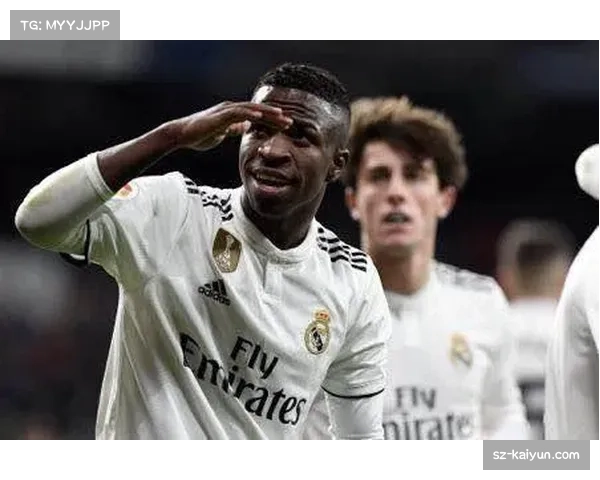 维尼修斯左路突破威胁 皇马进攻端形成清晰左突格局